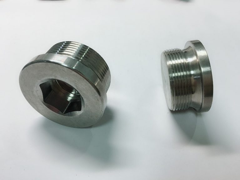 Anell de cargol d'acer inoxidable personalitzat amb anell de clau