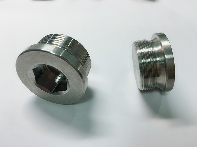 Anell de cargol d'acer inoxidable personalitzat amb anell de clau